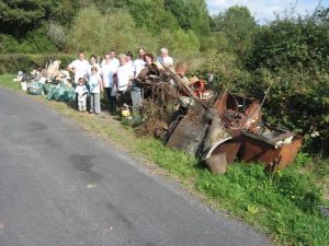 Nettoyage de la décharge sauvage du pont des Lièvres en 2007 par le SIVU Auze Ouest Cantal.